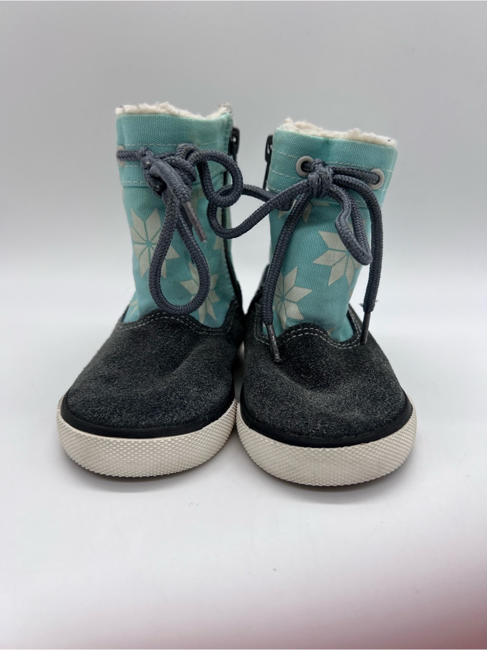 See Kai Run Baby Girl Teal Snowflake Winter Greta Boots with Gray Suede - Picture 5 of 10